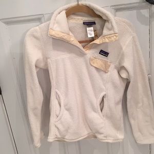 Super soft and fuzzy Patagonia cream sweater